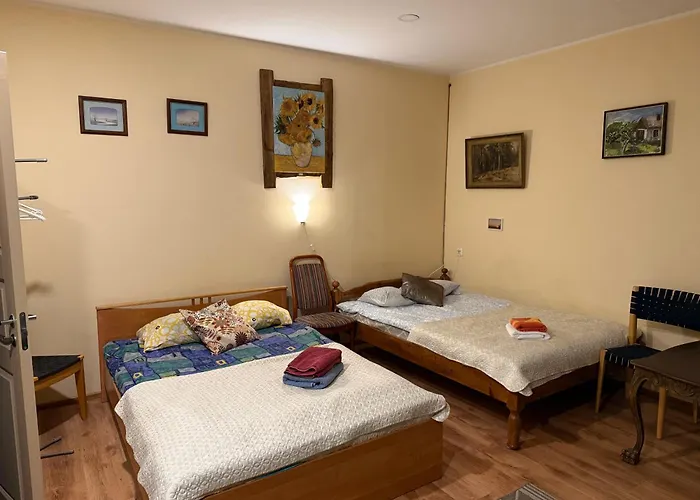 Delta 1 - Two Big Beds