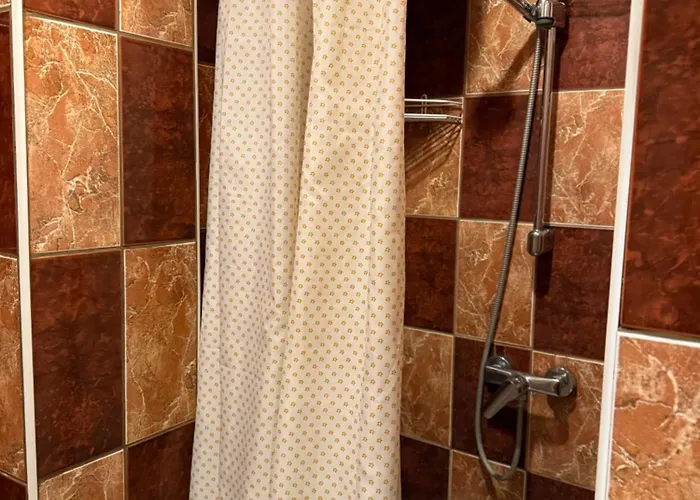 Delta 1 - Two Big Beds *